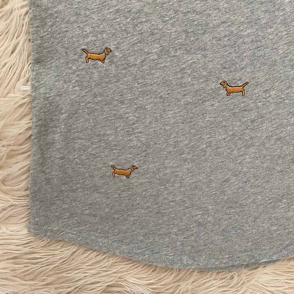 Boden Dachshund Embroidered Wiener Dog Gray Robyn Jersey Tee  Short Sleeve Shirt - Picture 3 of 11